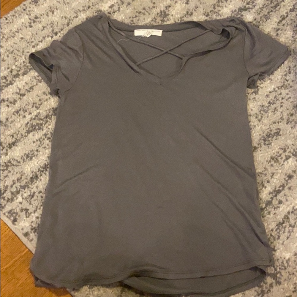Urban outfitters cross vneck tshirt size small